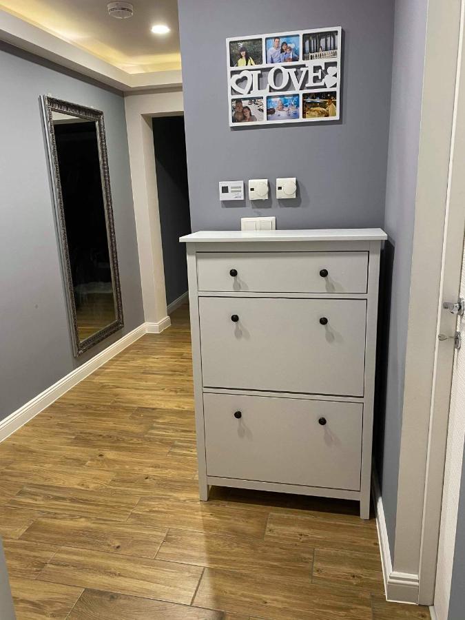 Edy Residence Миеркуря Чук Екстериор снимка